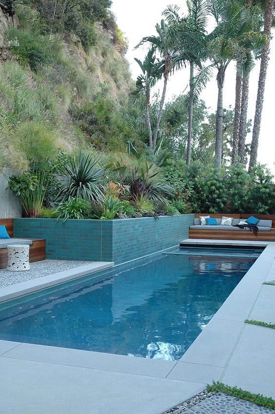 41 Pool Landscape Design Ideas to Match Your Summer Days
