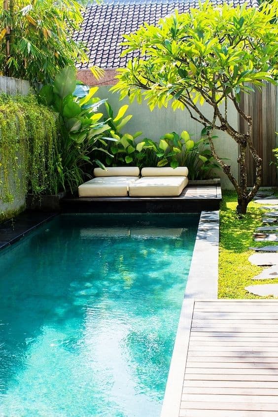 41 Pool Landscape Design Ideas to Match Your Summer Days